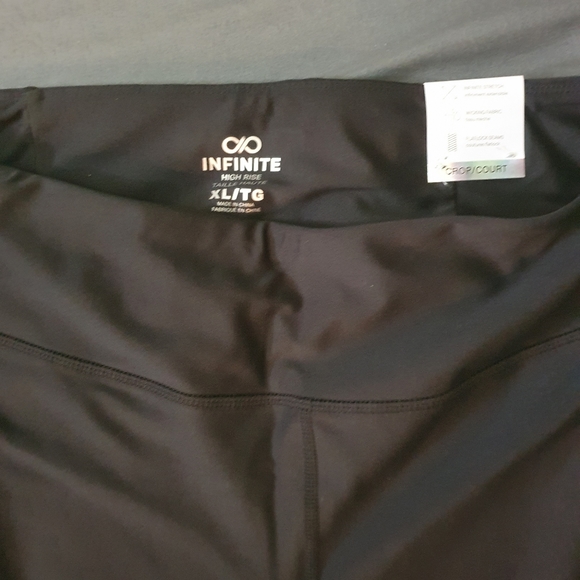 Workout leggings with zip pocket - Picture 1 of 3